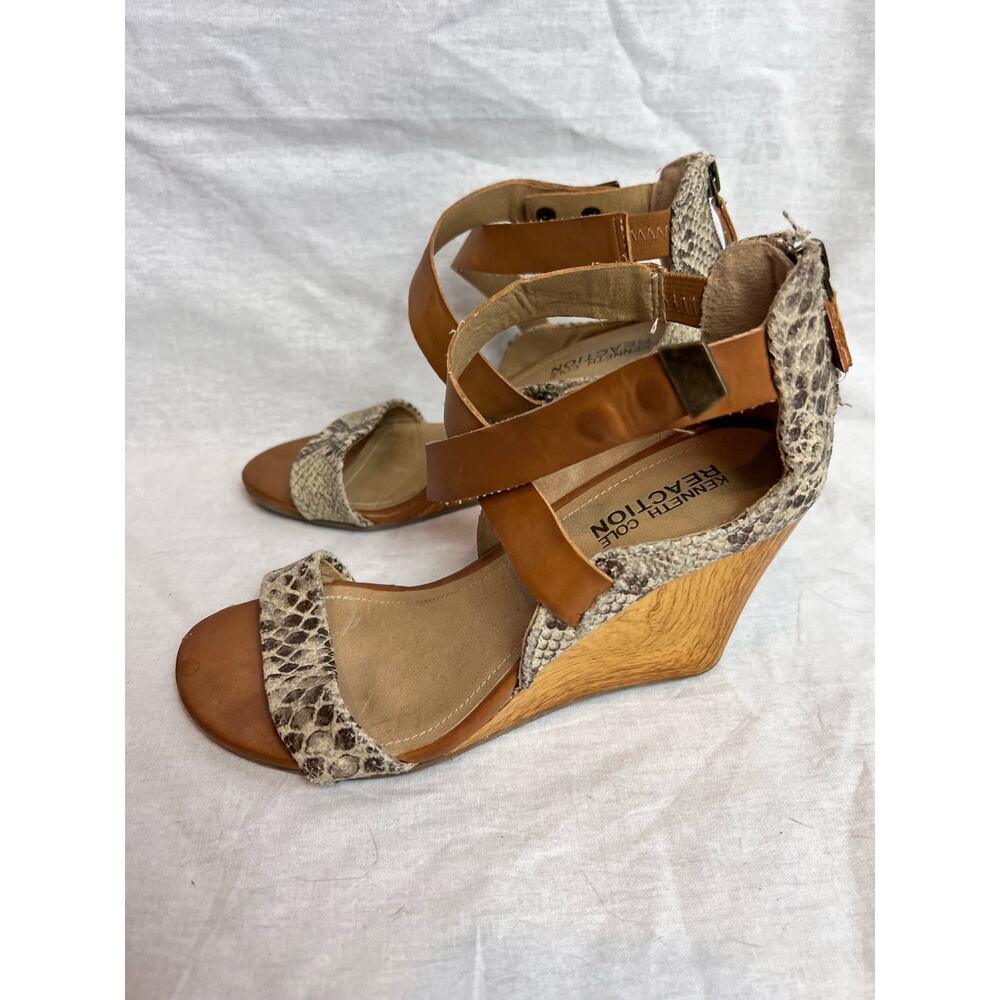 Kenneth Cole Reaction Wedges Size 7